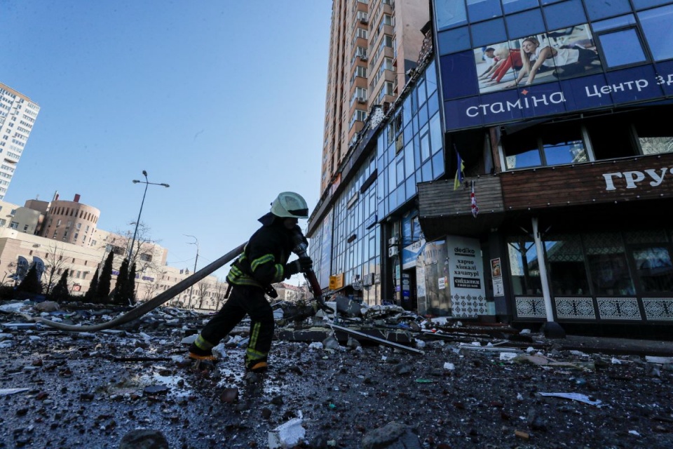 Kijów po bombardowaniu przez Rosjan/fot. PAP, EPA