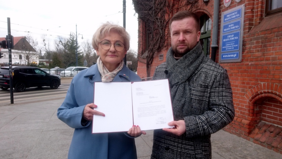 Posłanka Iwona Michałek i radny Dariusz Mądrzejewski. Fot. Michał Zaręba