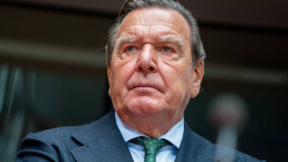Prokuratura w Hanowerze złożyła wniosek o postawienie w stan oskarżenia b. kanclerza Gerharda Schroedera. Fot. PAP/EPA