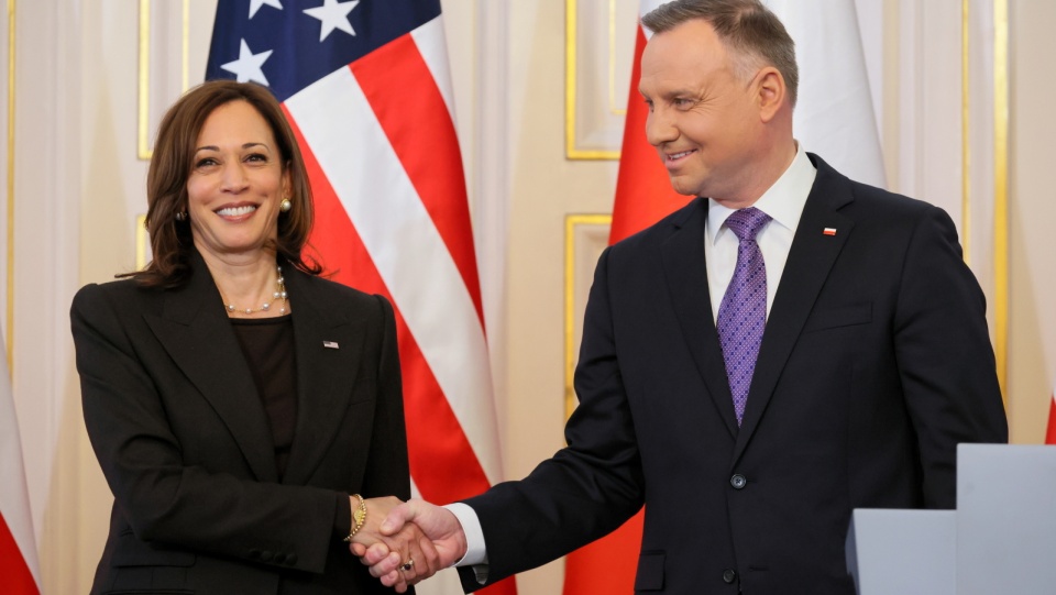 Prezydent RP Andrzej Duda i wiceprezydent USA Kamala Harris podczas konferencji prasowej po spotkaniu w Belwederze w Warszawie. Fot. PAP/Leszek Szymański