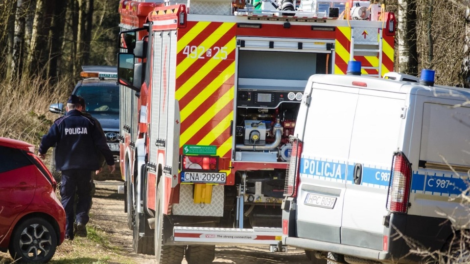 67-letni mieszkaniec gminy, będąc pod działaniem alkoholu, zasnął w trawie z papierosem./fot. Policja