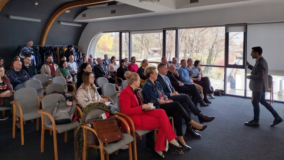 Przedstawiciele branży turystycznej uczestniczą w czwartek w warsztatach w Bydgoszczy, które są częścią strategii naszego województwa dotyczącej turystyki/fot. Maciej Wilkowski