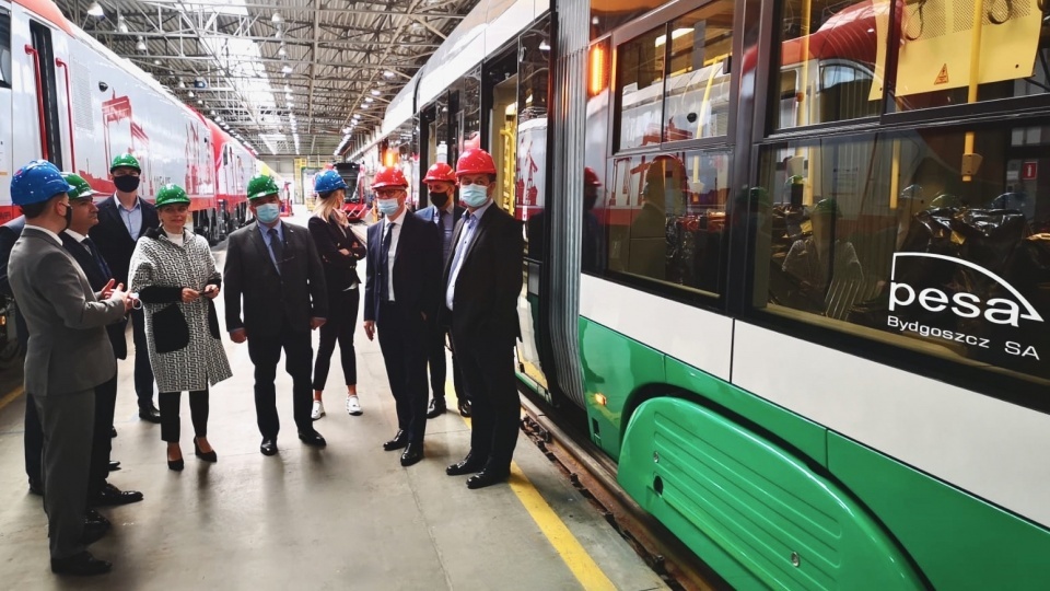 PESA dostarczyła do Jassów 16 niskopodłogowych tramwajów Swing o długości 30 m/fot. Archiwum