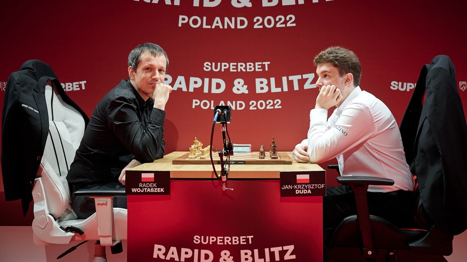 Radosław Wojtaszek (po lewej) wyróżniony „Hetmanem” za 2022 rok/fot.: Rafał Oleksiewicz