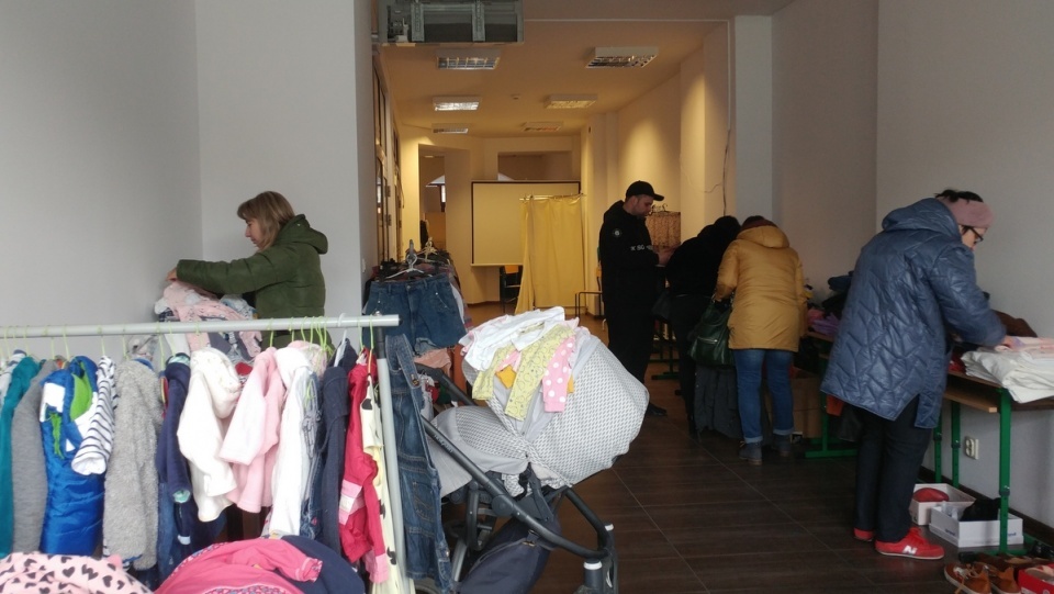 Dziennikarz PR PiK Michał Słobodzian spotkał bohaterkę swojego reportażu w sklepie społecznym dla uchodźców/fot. Archiwum
