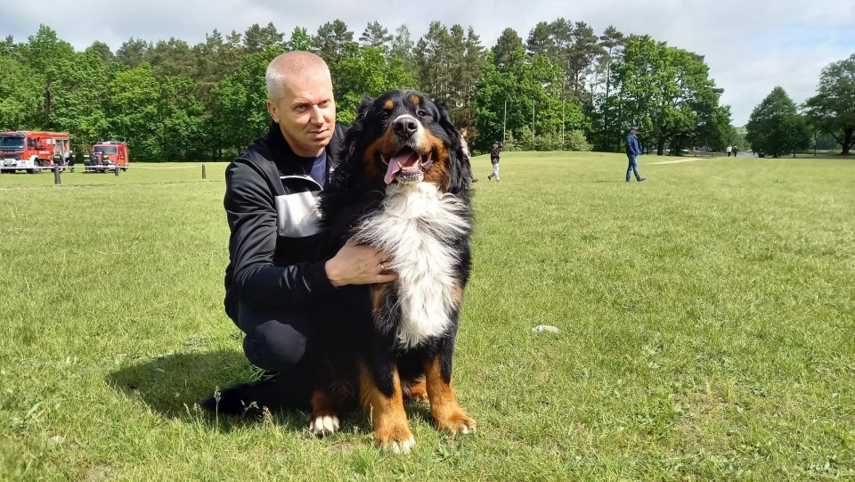 Prezentacja psów schroniskowych i porady behawiorysty, darmowe pomiary ciśnienia krwi i pokaz udzielania pierwszej pomocy - w bydgoskim Myślęcinku odbył się Piknik Dobrych Psów i Ludzi. Fot. Tatiana Adonis