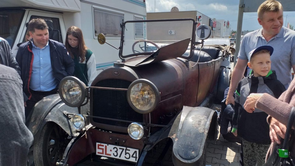 Zabytkowe samochody i motocykle zawitały do Brodnicy. W mieście odbył się Zlot Pojazdów Zabytkowych. Fot. Adriana Andrzejewska-Kuras