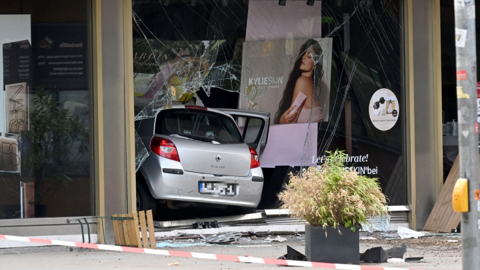 Wypadek w centrum zachodniej części Berlina. Samochód wjechał w tłum ludzi/fot. PAP, EPA