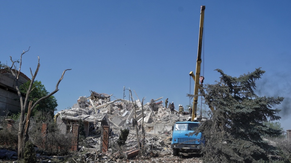 Zniszczenia po ataku rakietowym w Bialogrodzie. Fot. PAP/EPA