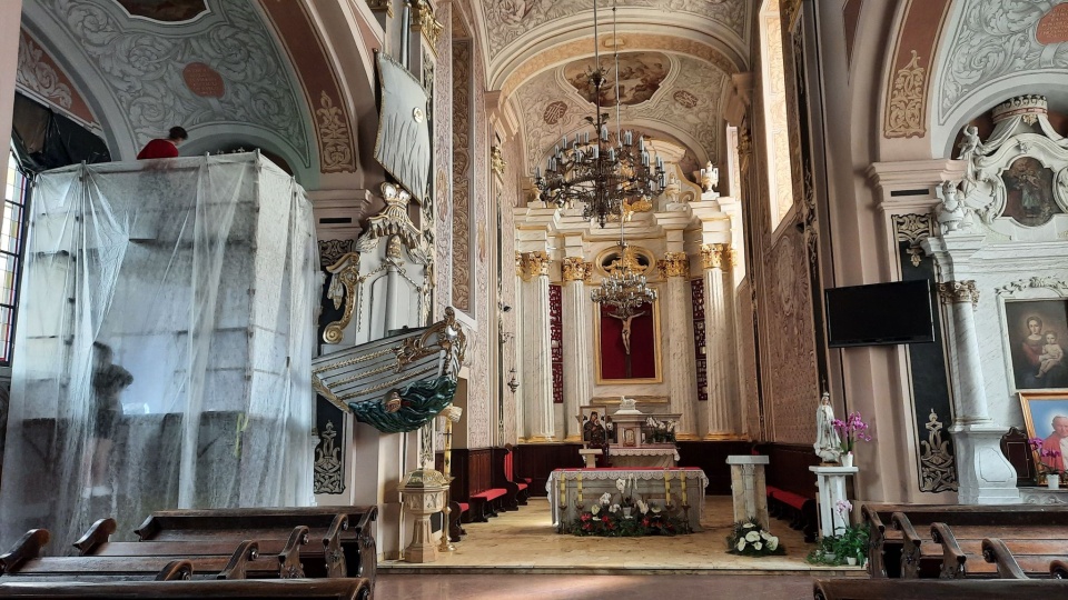 Trwają prace konserwatorskie w kościele Wniebowzięcia Najświętszej Maryi Panny w Kcyni. Fot. Nadesłana