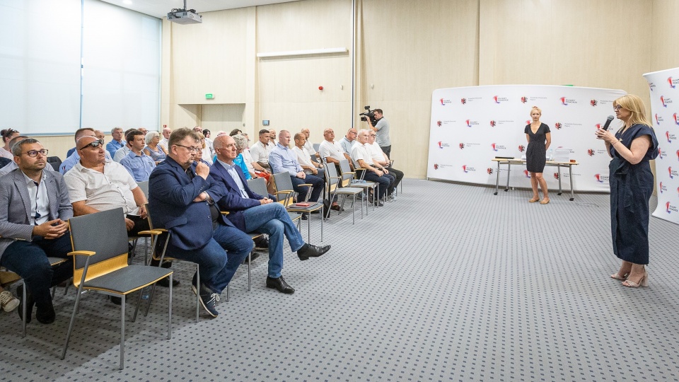 W Urzędzie marszałkowskim doszło do spotkania związanego z przyznaniem dofinansowania. Fot.: Szymon Zdziebło