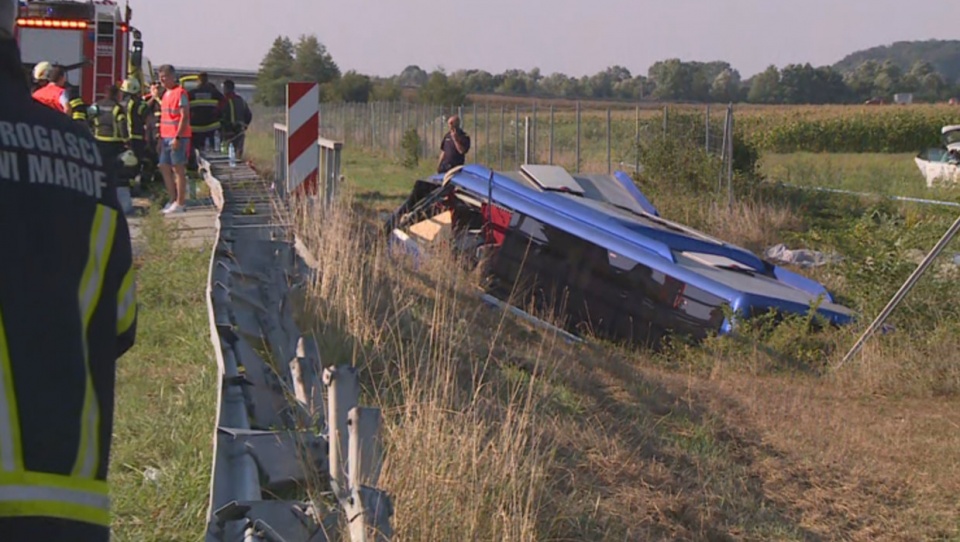 Do wypadku polskiego autobusu doszło w sobotę nad ranem na autostradzie A4 na północ od stolicy Chorwacji Zagrzebia.