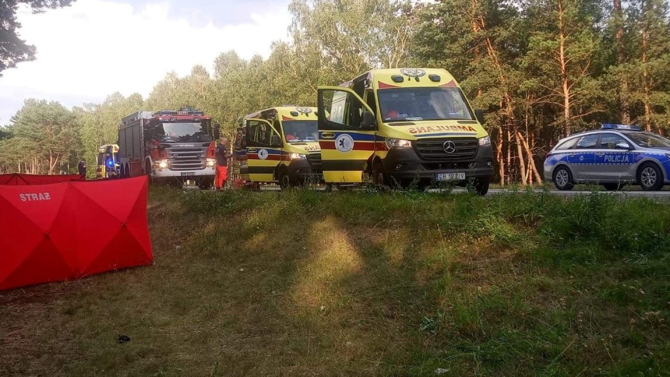 Tragiczny wypadek w Emilianowie. Nie żyją trzy osoby, w tym dwoje dzieci/fot. Bydgoszcz 998