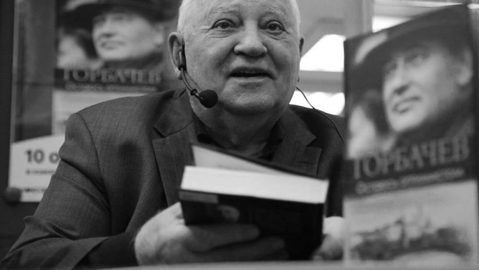 W wieku 91 lat zmarł ostatni przywódca ZSRR Michaił Gorbaczow - poinformowała we wtorek agencja Reutera, powołująca się na media rosyjskie, cytujące oświadczenie centralnego szpitala klinicznego w Moskwie. Fot. PAP/EPA
