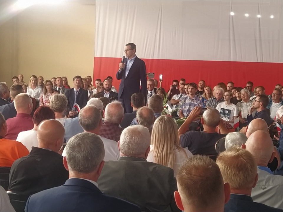 Premier Mateusz Morawiecki na spotkaniu w Żalnie./fot. Marcin Doliński