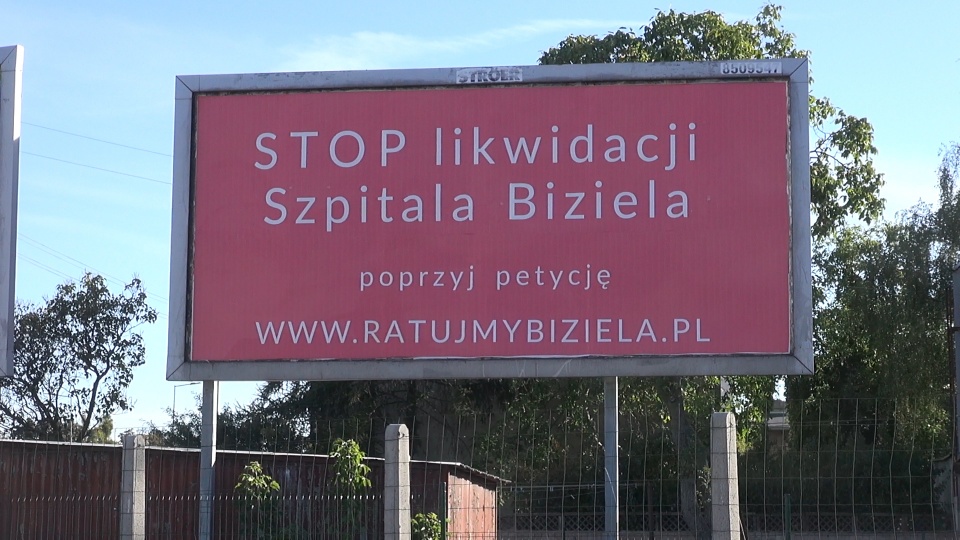 Ratujmy Biziela, baner u zbiegu ulic Szubińskiej i Gnieźnieńskiej w Bydgoszczy/fot. jw