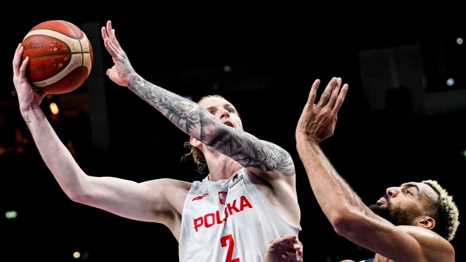 Reprezentacja Polski koszykarzy przegrała w Berlinie z wicemistrzem olimpijskim Francją 54:95 /fot. PAP, EPA