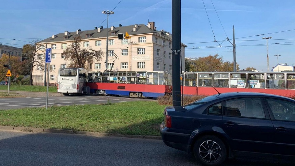 Zdjęcie z wypadku na Rondzie Jagiellonów opublikowała TVP Bydgoszcz/fot. Facebook, TVP Bydgoszcz