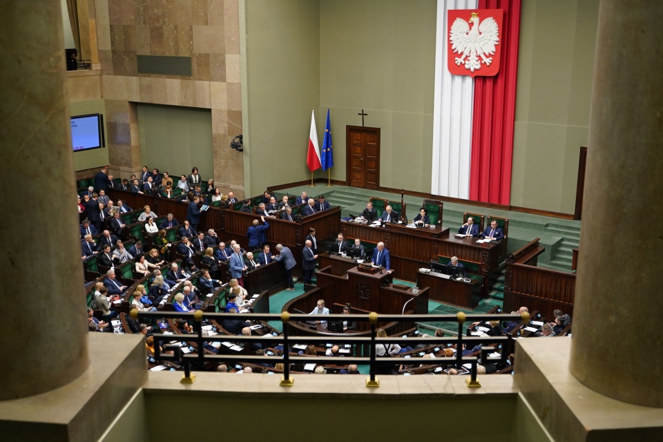 Za przyjęciem nowelizacji głosowało 230 posłów, 220 było przeciw, 4 wstrzymało się od głosu/fot. Łukasz Błasikiewicz, Kancelaria Sejmu