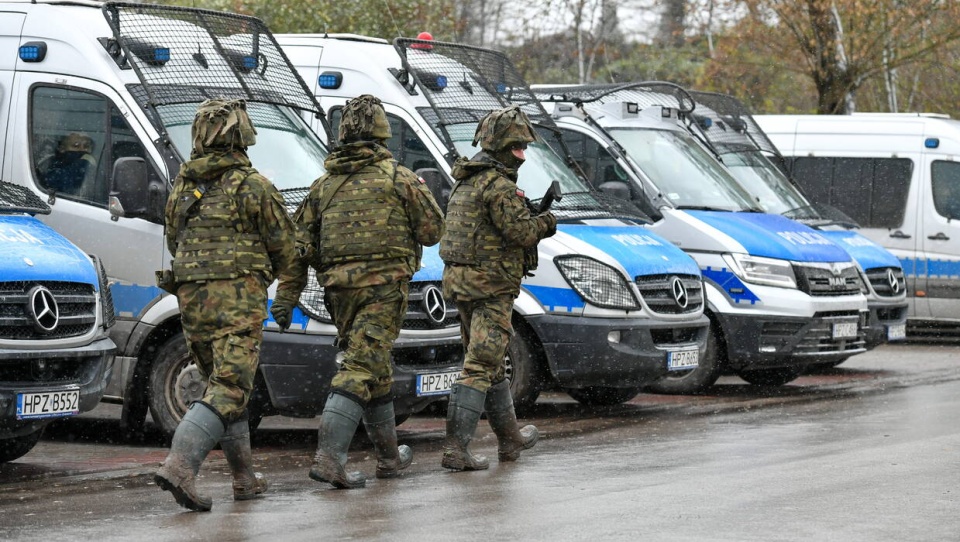 Służby zakończyły prace na miejscu eksplozji w Przewodowie/fot. Wojtek Jargiło, PAP