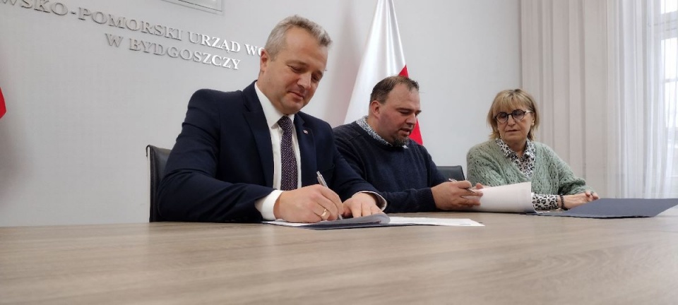 Umowę o współpracy podpisano w Kujawsko-Pomorskim Urzędzie Wojewódzkim/fot. Maciej Wilkowski