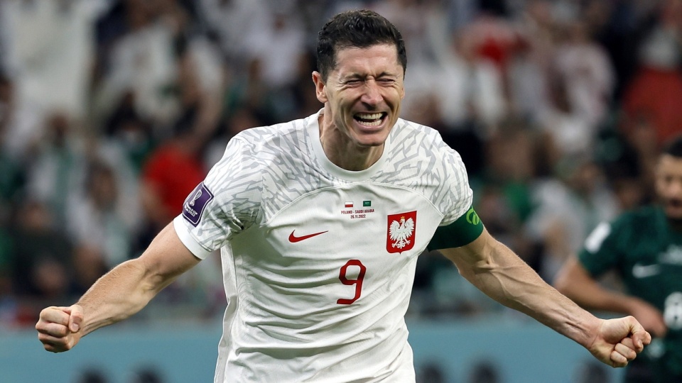 Robert Lewandowski w końcu z golem na mundialu. Fot.: Ronald Wittek/PAP