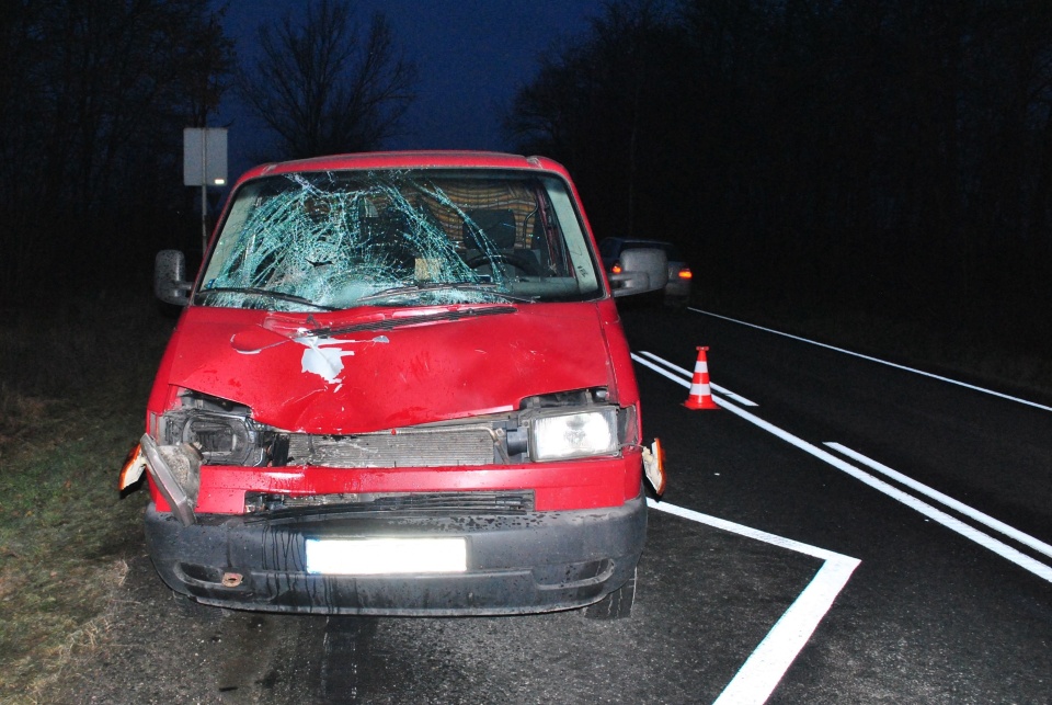 66-letni kierowca volkswagena był trzeźwy. Przyczyny i okoliczności tragedii wyjaśniają funkcjonariusze z Komisariatu Policji w Strzelnie/fot. KPP w Strzelnie