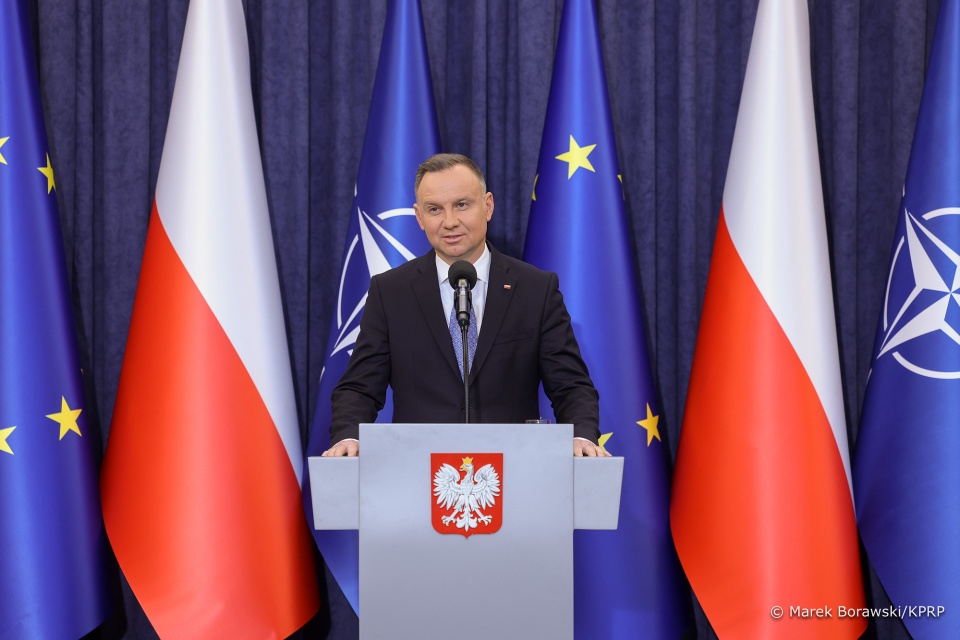 Prezydent Andrzej Duda zaapelował o spokojne i konstruktywne prace parlamentarne nad projektem o Sądzie Najwyższym. Zaznaczył jednocześnie, że nie zgodzi się na rozwiązania godzące w system konstytucyjny./fot. KPRP/Marek Borawski