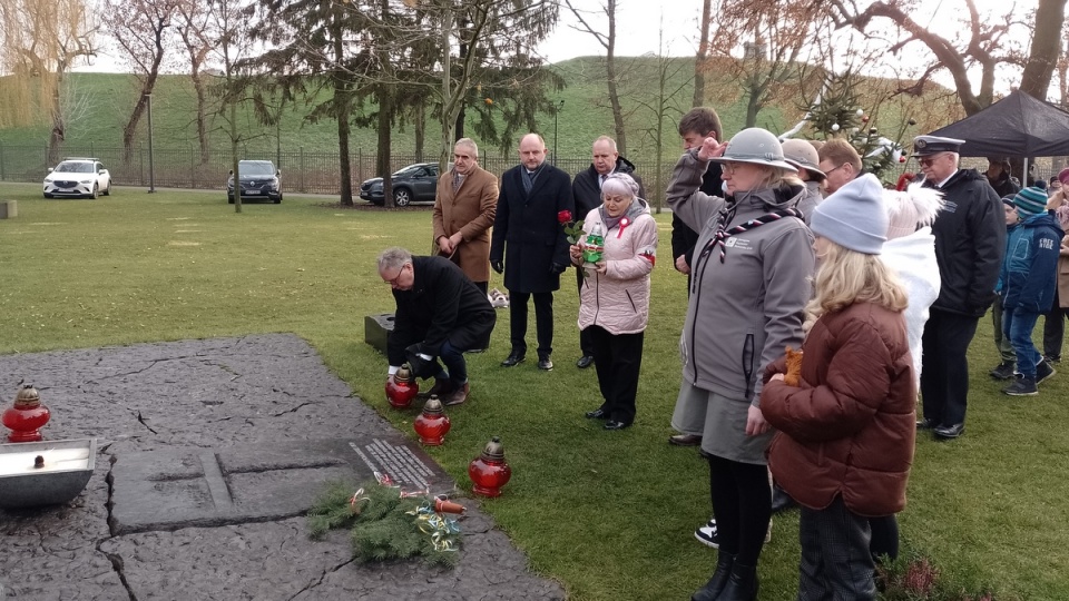 „Kolęda dla nieobecnych" w Parku Pamięci Ofiar Zbrodni Pomorskiej w Toruniu/fot. Michał Zaręba