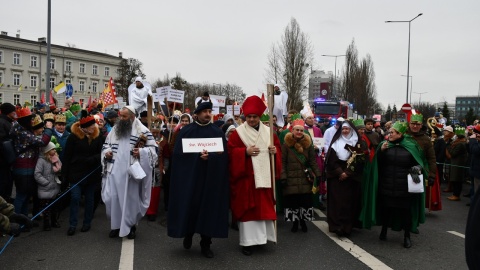 W Bydgoszczy po raz pierwszy w Orszaku uczestniczyły także osoby przebrane za patronów bydgoskich parafii/fot. Marcin Jarzembowski, diecezja.bydgoszcz.pl