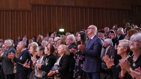 Filharmonia Pomorska została powołana do istnienia 1 stycznia 1953 roku. Z okazji jubileuszu wręczono odznaczenia zasłużonym pracownikom instytucji, odbył się też urodzinowy koncert/fot. M. Kledzik, Filharmonia Pomorska im. I.J. Paderewskiego, Facebook