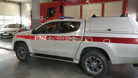 Ponad 3,5 miliona złotych kosztowały trzy ratownicze samochody strażackie, które odebrali strażacy z Grudziądza. Na uroczystości przekazania wozów pojawili się przedstawiciele rządu, sejmu i lokalni samorządowcy./fot. Marcin Doliński