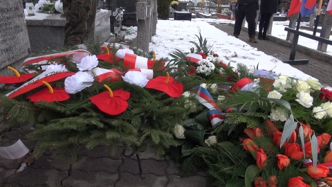 Uroczystości na cmentarzu przy parafii św. Józefa Rzemieślnika. (jw)