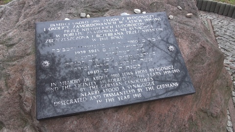 Bydgoskie obchody rocznicy wyzwolenia Auschwitz-Birkenau. (jw)