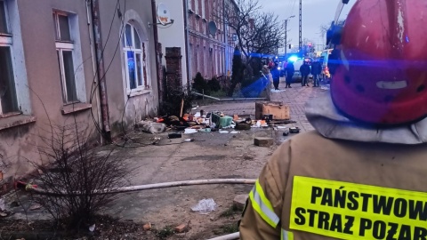 Do pożaru w kamienicy przy ul. Fordońskiej w Bydgoszczy doszło prawdopodobnie z powodu wybuchu pieca./fot. Bydgoszcz 998