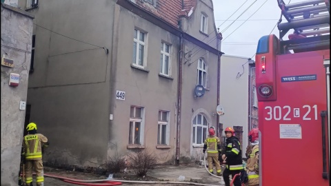 Do pożaru w kamienicy przy ul. Fordońskiej w Bydgoszczy doszło prawdopodobnie z powodu wybuchu pieca./fot. Bydgoszcz 998