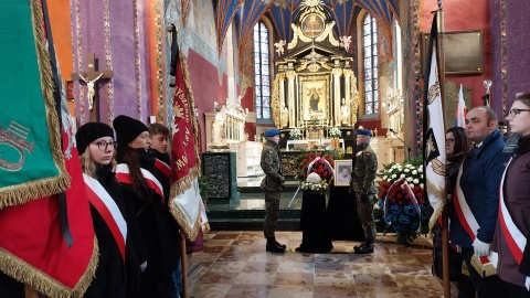 Uroczystości pogrzebowe Leonarda Pietraszaka w Bydgoskiej Katedrze. (jw)