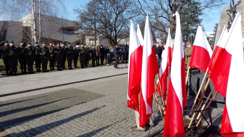 Toruńskie obchody odbyły się pod pomnikiem Żołnierzy Niezłomnych/fot. Michał Zaręba