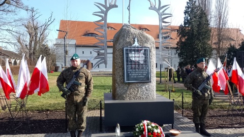 Toruńskie obchody odbyły się pod pomnikiem Żołnierzy Niezłomnych/fot. Michał Zaręba