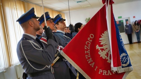 Nowo przyjęci funkcjonariusze złożyli ślubowanie w Komendzie Wojewódzkiej Policji w Bydgoszczy. Oprócz tego, na stanowisko Zastępcy Komendanta powołano insp. Małgorzatę Jorkę/Fot. KWP Bydgoszcz