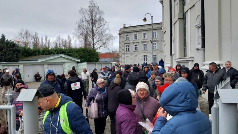 Śniadanie Wielkanocne przed bydgoską Bazyliką pw. św. Wincentego à Paulo/fot. Elżbieta Rupniewska