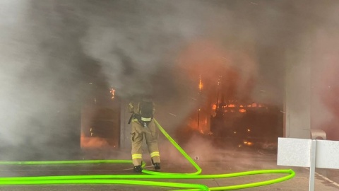 Pożar magazynu na Osowej Górze w Bydgoszczy/fot. Bydgoszcz 998