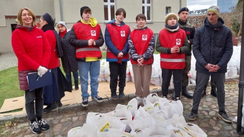 2500 paczek trafiło do osób potrzebujących. Skala pomocy imponuje, ale martwi liczba ludzi, których trzeba wesprzeć/Fot: Elżbieta Rupniewska