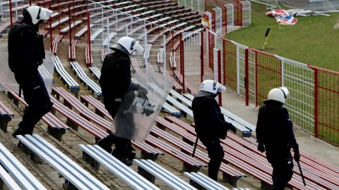 Niemal 100 policjantów z I Kompanii Nieetatowego Pododdziału Policji Komendy Wojewódzkiej Policji w Bydgoszczy brało udział w ćwiczeniach na obiektach sportowych/fot. KWP Bydgoszcz