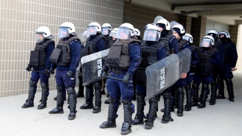 Niemal 100 policjantów z I Kompanii Nieetatowego Pododdziału Policji Komendy Wojewódzkiej Policji w Bydgoszczy brało udział w ćwiczeniach na obiektach sportowych/fot. KWP Bydgoszcz