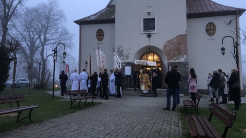 Parafii p.w. Matki Bożej Królowej Polski we Włókach - Rezurekcja/fot. Jan Duks