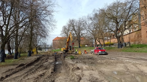 Obchód mediów na placu budowy na Bulwarze Filadelfijskim/fot. Michał Zaręba