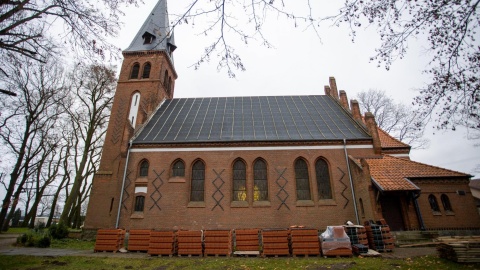 Kościół pw. Najświętszego Serca Pana Jezusa w Grzybnie/fot. Mikołaj Kuras dla UM