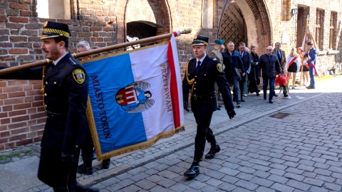 Toruń: uroczystości upamiętniające 83. rocznicę II Masowych Wywózek Polaków na Sybir oraz 78. rocznicę kulminacji V Masowych Wywózek Polaków na Sybir w latach 1944-1945/fot. torun.pl/Wojtek Szabelski