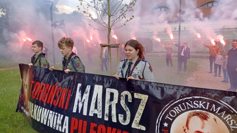 Msza święta, przemarsz ulicami miasta i uroczystość przy pomniku pamięci Żołnierzy Wyklętych. Tak wyglądał XI Toruński Marsz Pułkownika Pileckiego/fot. Monika Kaczyńska